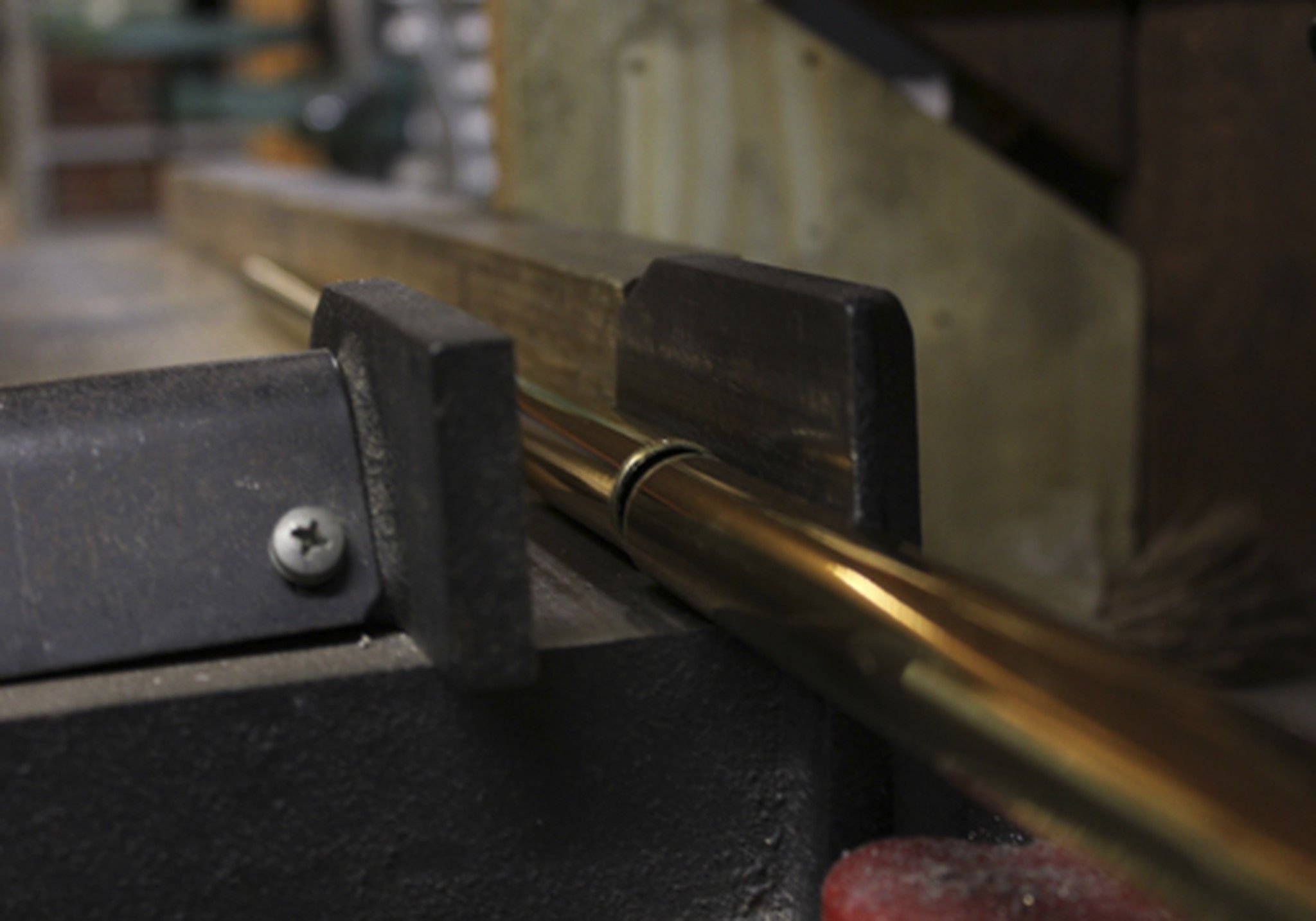 Corte de barras de metal a medida en Bolibar