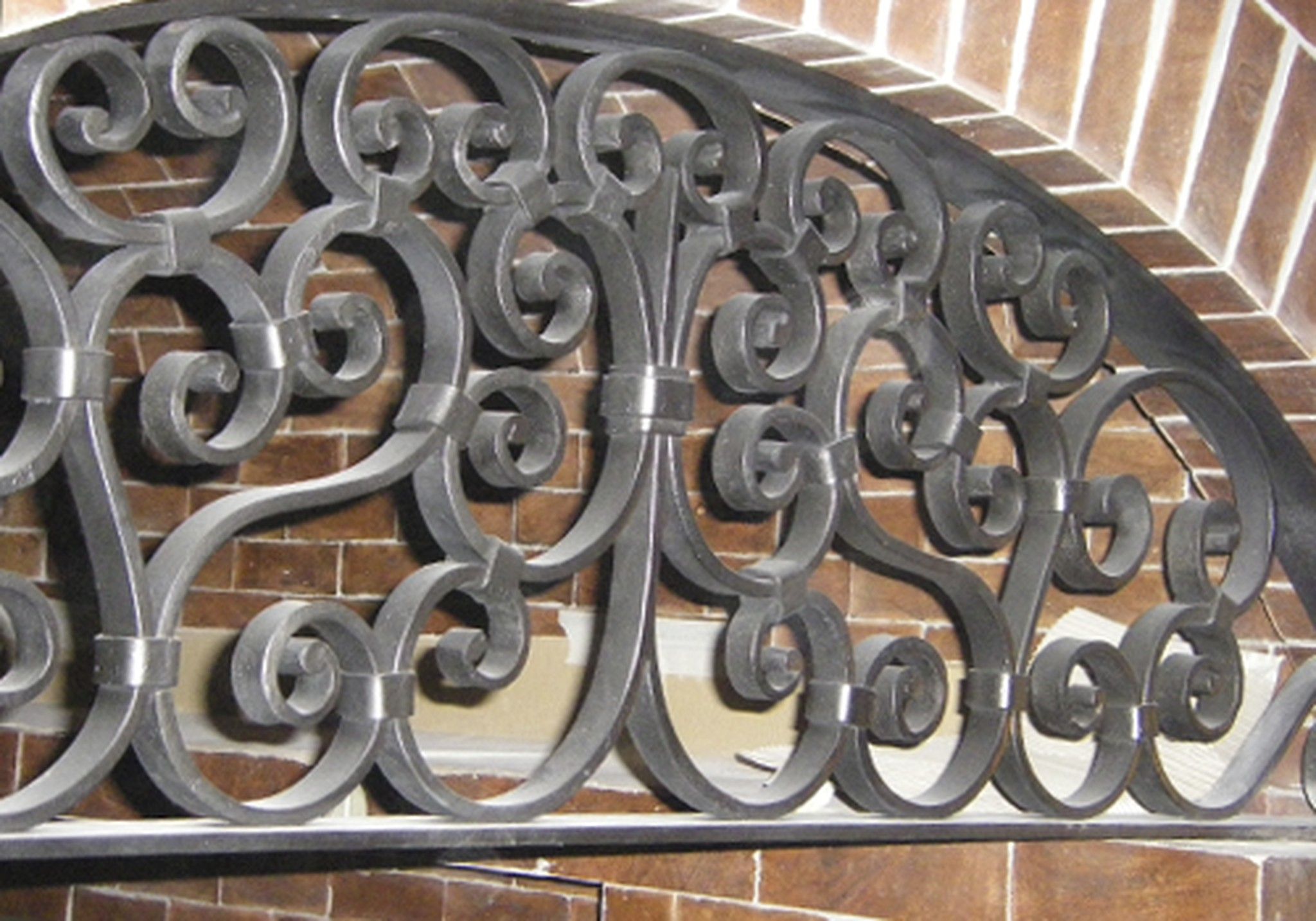 Elemento de forja de una masía restaurado por Bolibar