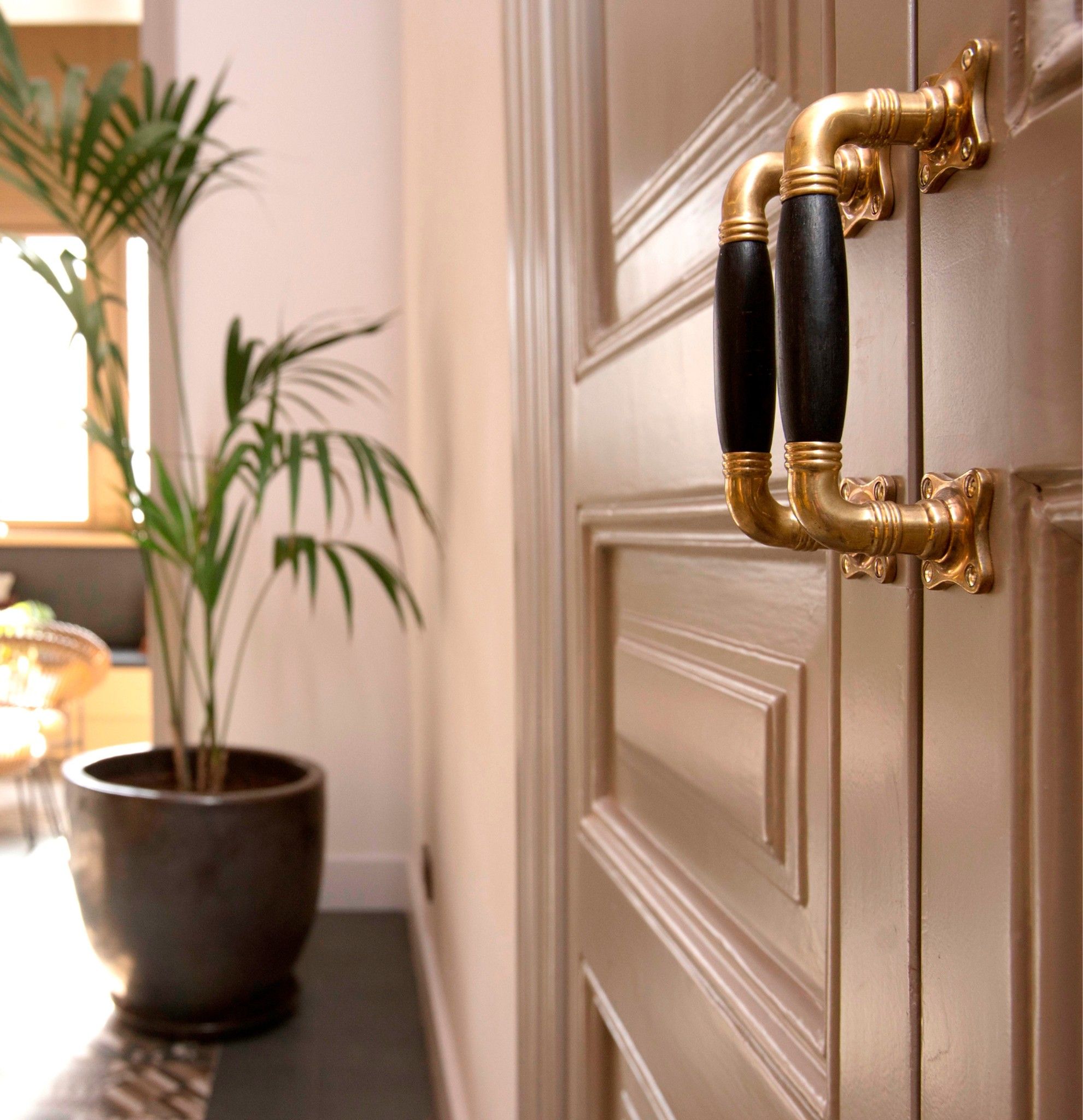 Herrajes para puerta de interior