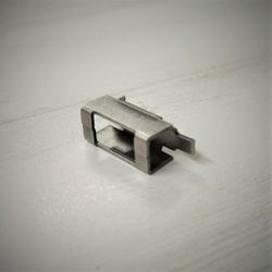 Adaptateur réducteur carré 8 mm vers 6 mm MM00