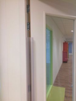 Dispositif anti-pincement des doigts Finger Alert 110 BO9707TR18