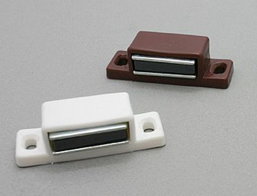 Fermeture magnétique 115-R YM0015