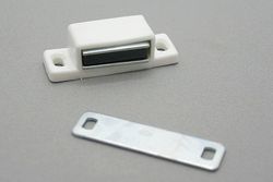 Fermeture magnétique 115-R YM0015