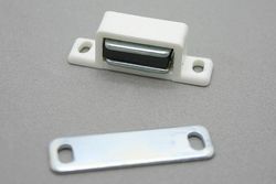 Fermeture magnétique 118-R YM0018