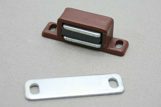 Fermeture magnétique 118-R YM0018