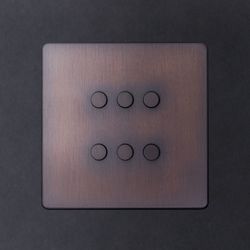 Interrupteurs et prises modèle NOOR par Atelier Luxus