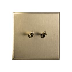 Interrupteurs et prises modèle REGENT par Atelier Luxus