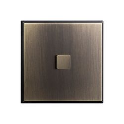 Interrupteurs et prises modèle REGENT par Atelier Luxus