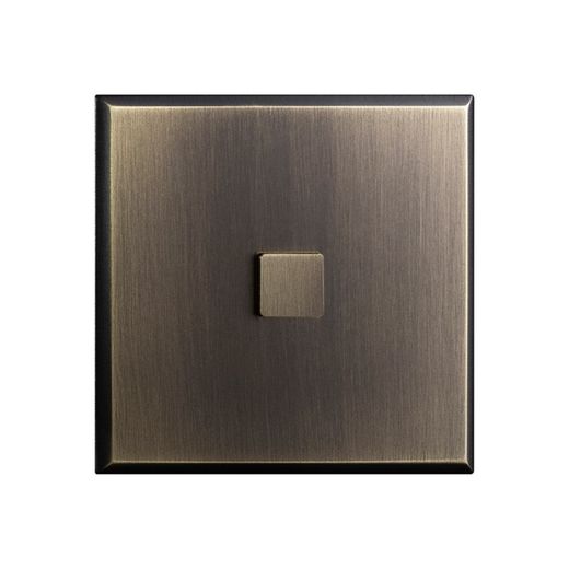 Interrupteurs et prises modèle REGENT par Atelier Luxus