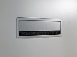 Passe-câble en aluminium argenté 2000Z180 Pamar FE9951PL18