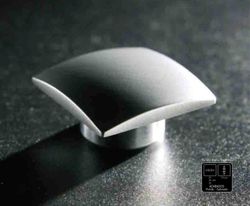 Bouton carré 4200 Bernial A0641