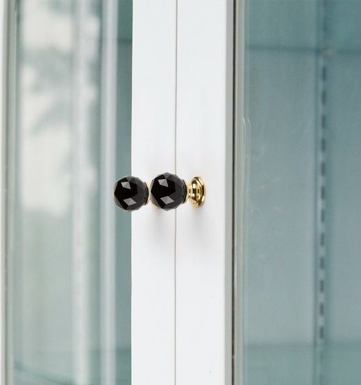 Bouton en verre avec un pochoir A999