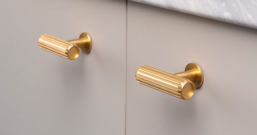 Bouton en forme de T 0528 RILLE de Viefe A2528