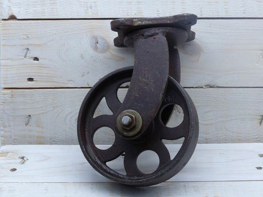 Roue en fer à base pivotante VR8001HI15