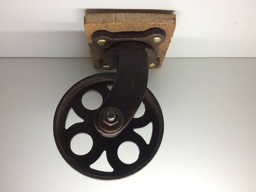 Roue en fer à base pivotante VR8001HI15