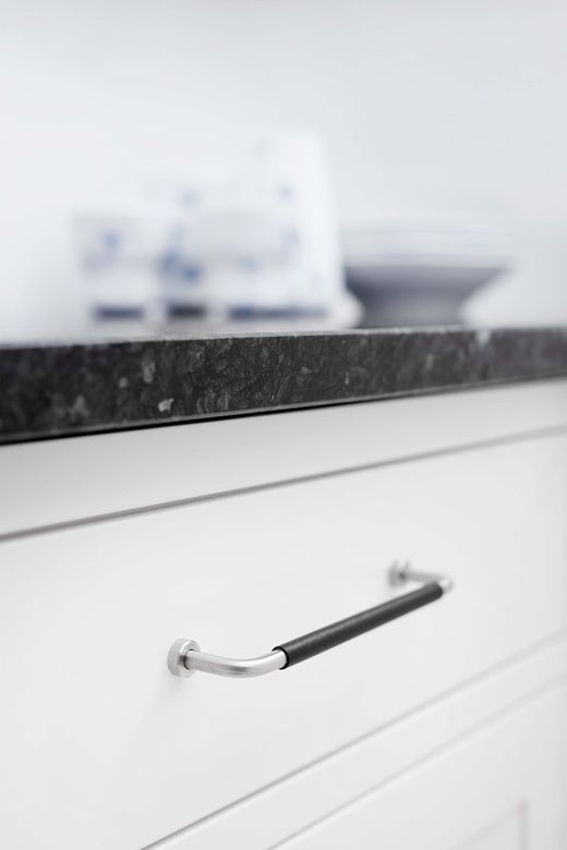 Poignée en cuir Lounge 240330160 Furnipart A2403