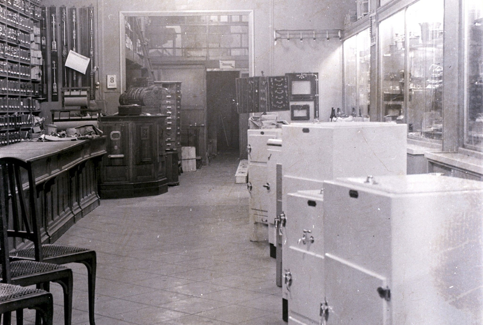 La tienda antigua por dentro